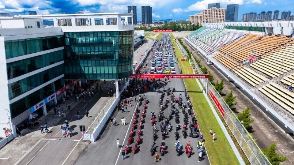 EpLuQ, 精彩延伸, TRC的张