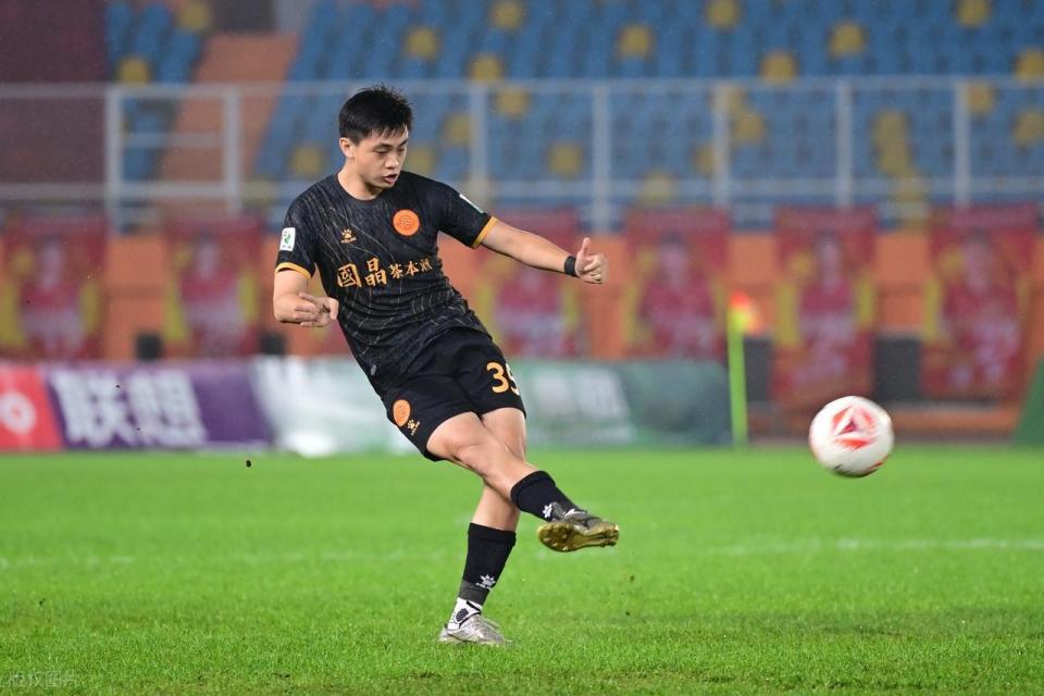 赛前的, 上半场第 赛前的, 上半场第